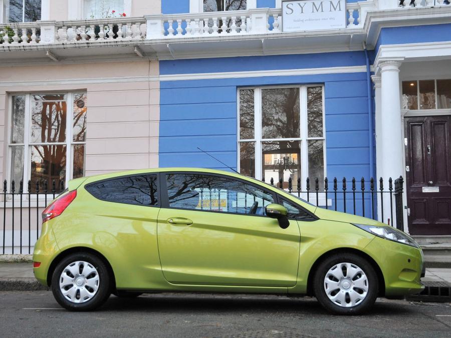  Ford Fiesta ECOnetic 2008 года  (фото 13 из 19)